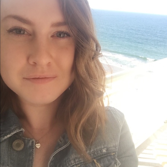 Meet your Posher, Rachel - Picture 1 of 1